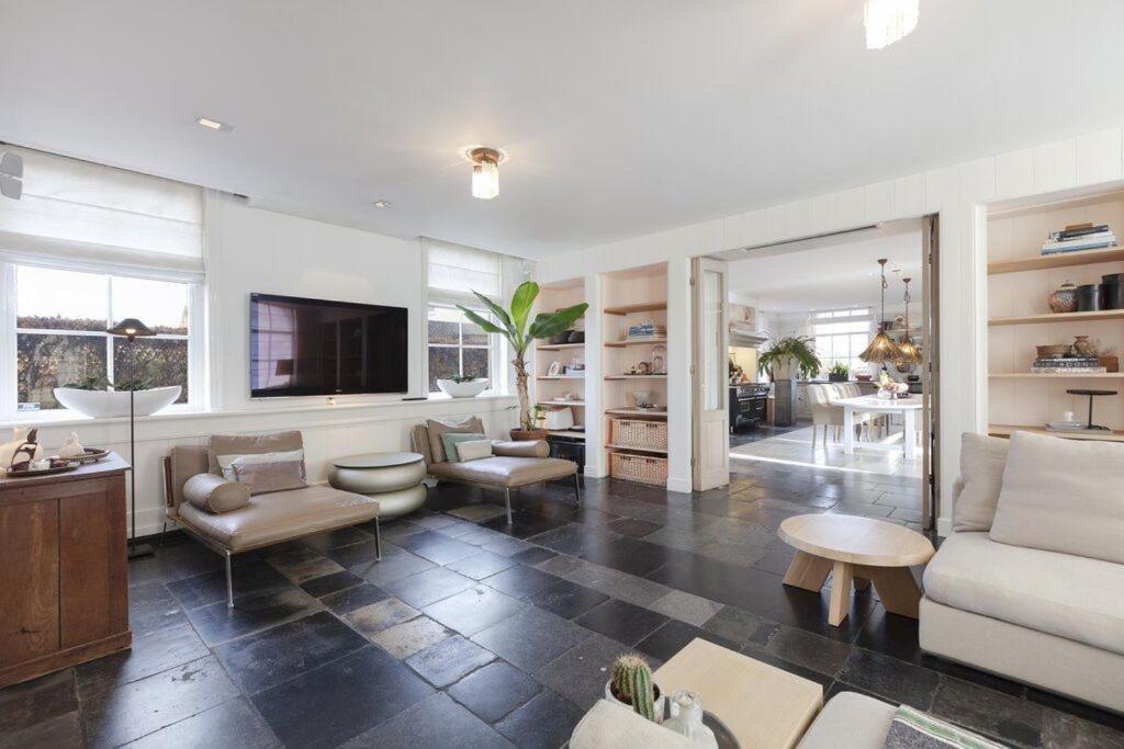 Amsterdam Mansion - Suite De Dam أوستزان المظهر الخارجي الصورة