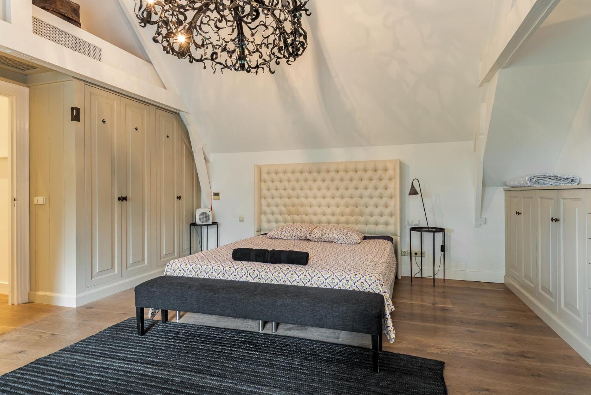 Amsterdam Mansion - Suite De Dam أوستزان المظهر الخارجي الصورة