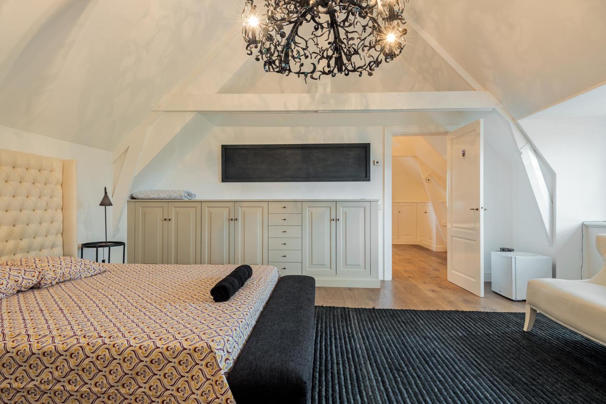 Amsterdam Mansion - Suite De Dam أوستزان المظهر الخارجي الصورة